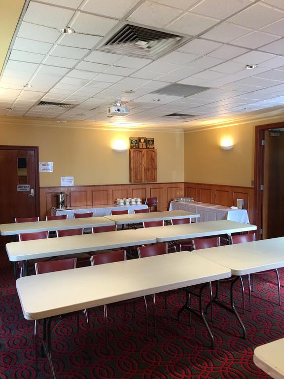 Club Laverton Bagian luar foto
